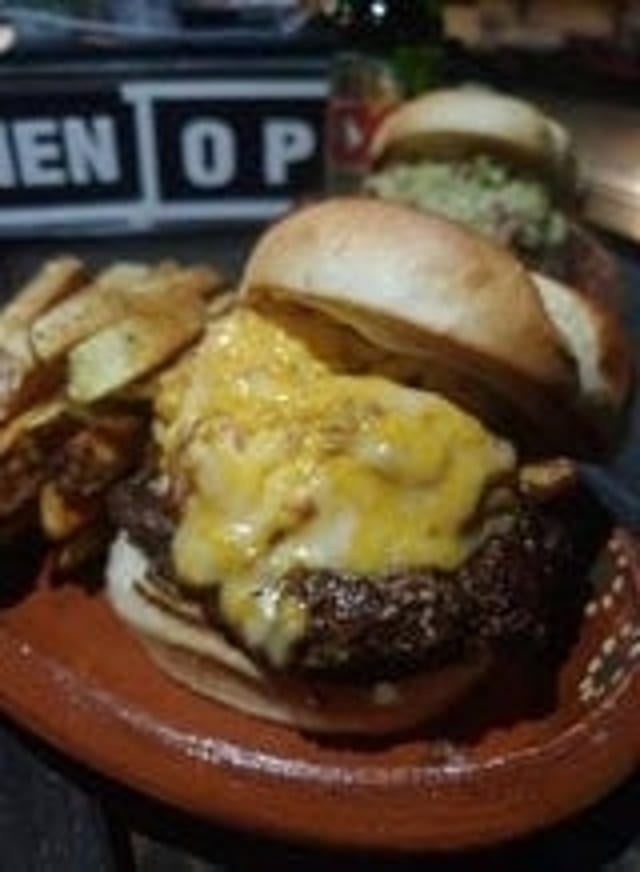 Bacon Cheeseburger.
